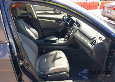 2017 Honda Civic Lx z USA, uszkodzony, nr VIN 2HGFC2F58HH541371